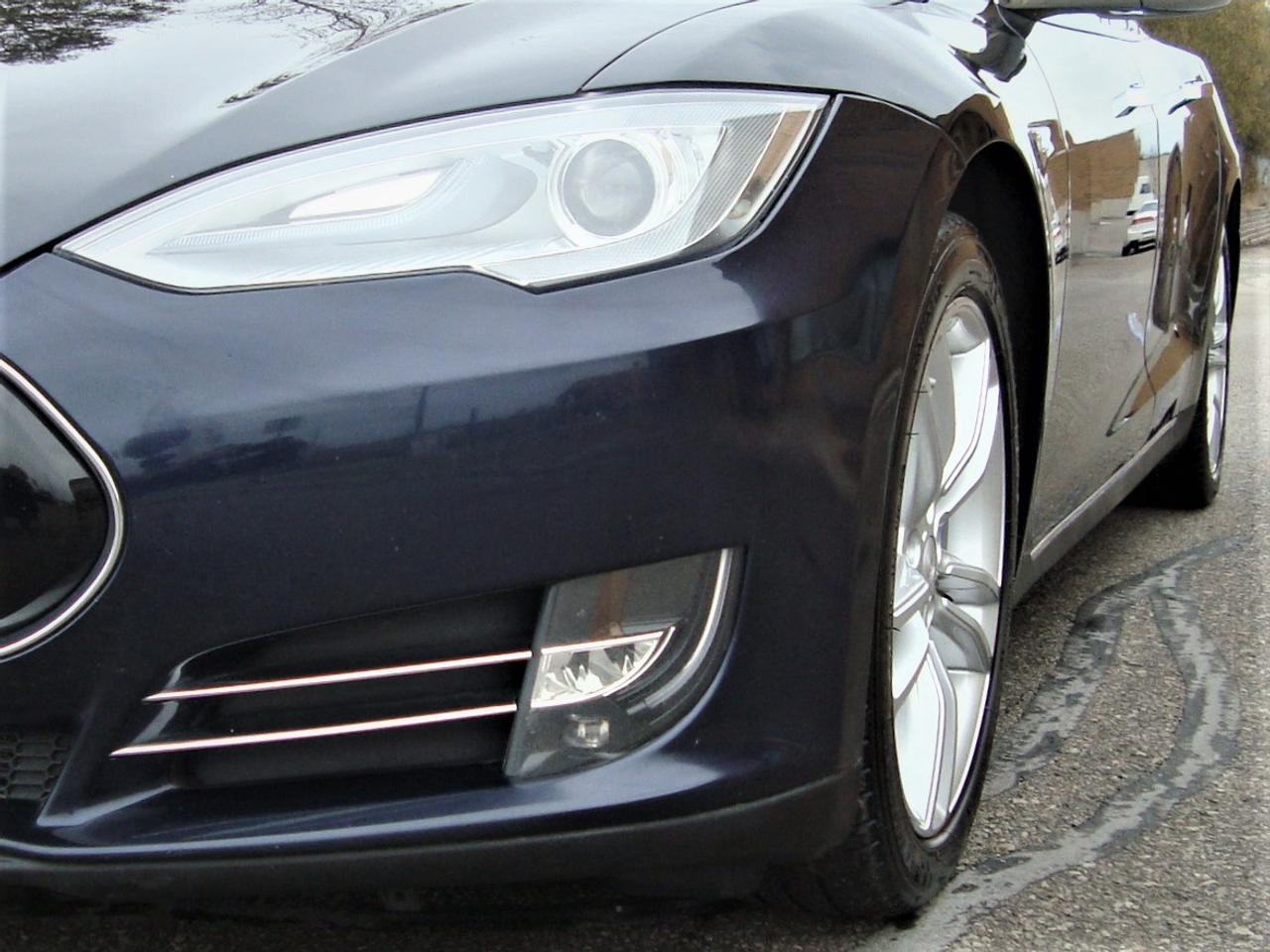 2013 Tesla Model S 85 5-PASSENGER NAVI CAMERA PANO H. SEATS Photo