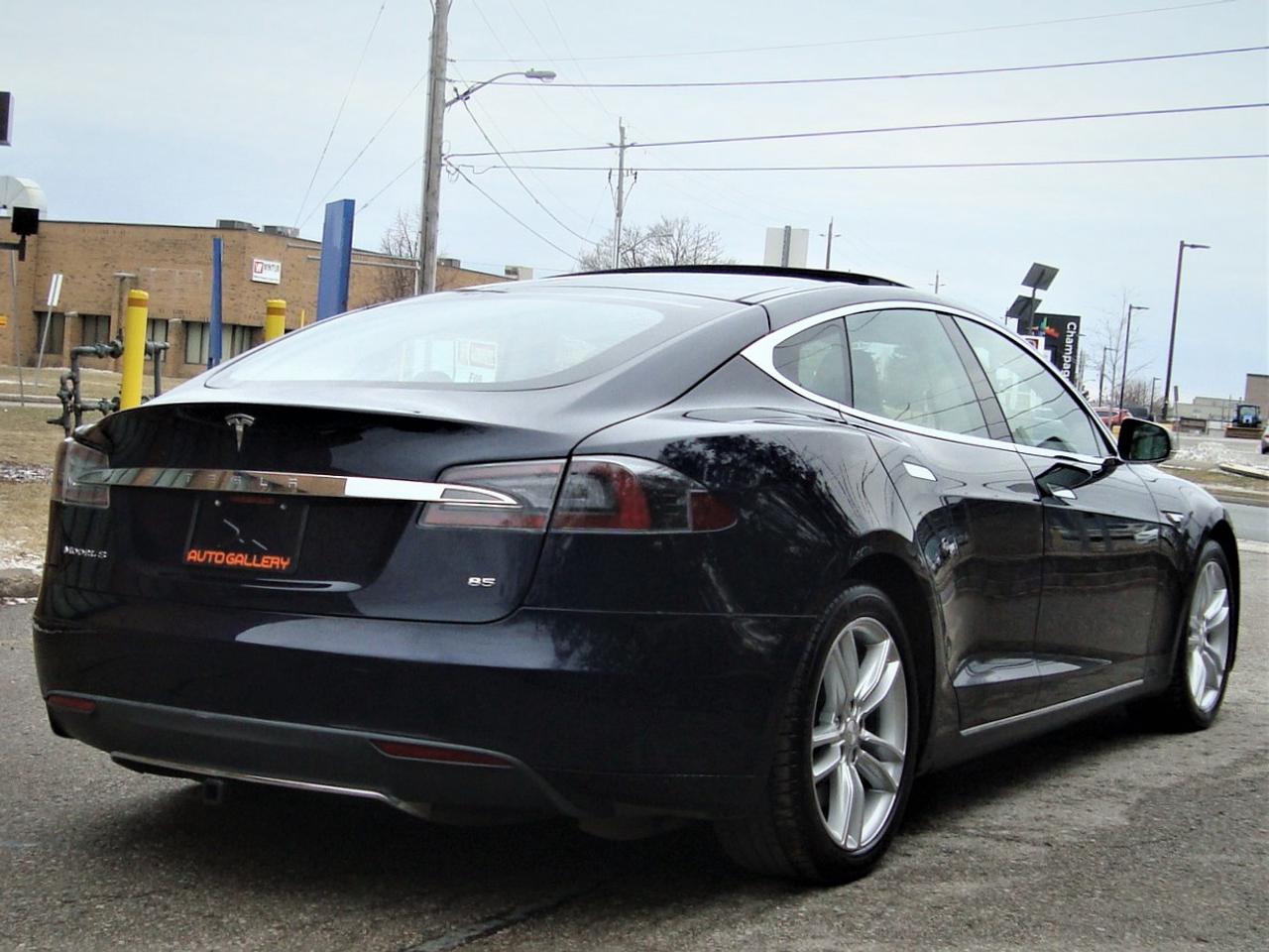 2013 Tesla Model S 85 5-PASSENGER NAVI CAMERA PANO H. SEATS Photo