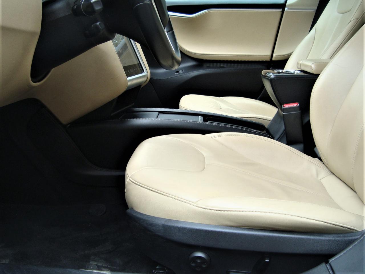 2013 Tesla Model S 85 5-PASSENGER NAVI CAMERA PANO H. SEATS Photo