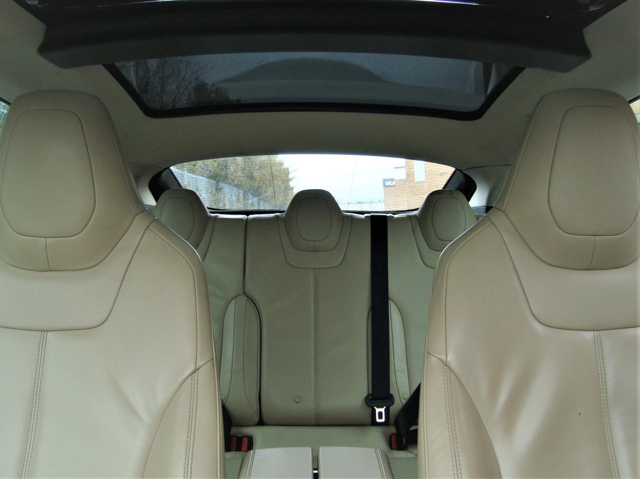 2013 Tesla Model S 85 RWD 5 PASSENGER Photo