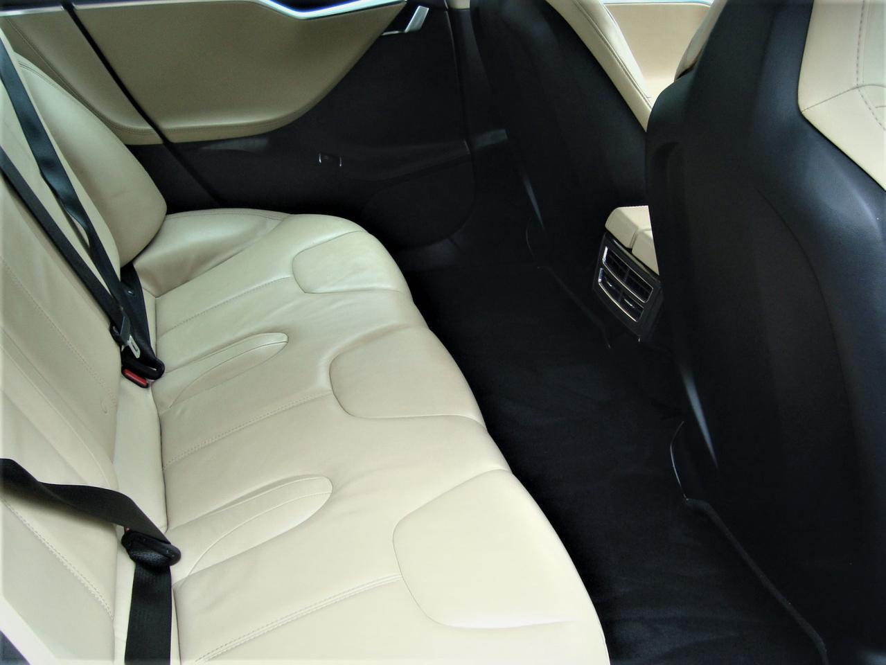 2013 Tesla Model S 85 5-PASSENGER NAVI CAMERA PANO H. SEATS Photo
