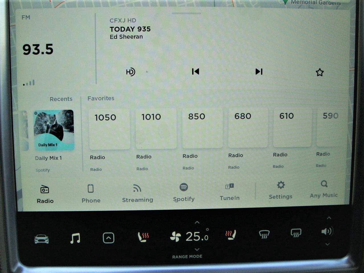 2013 Tesla Model S 85 RWD 5 PASSENGER Photo