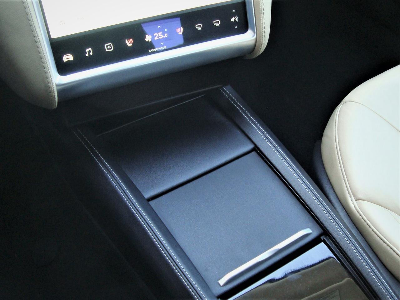 2013 Tesla Model S 85 RWD 5 PASSENGER Photo