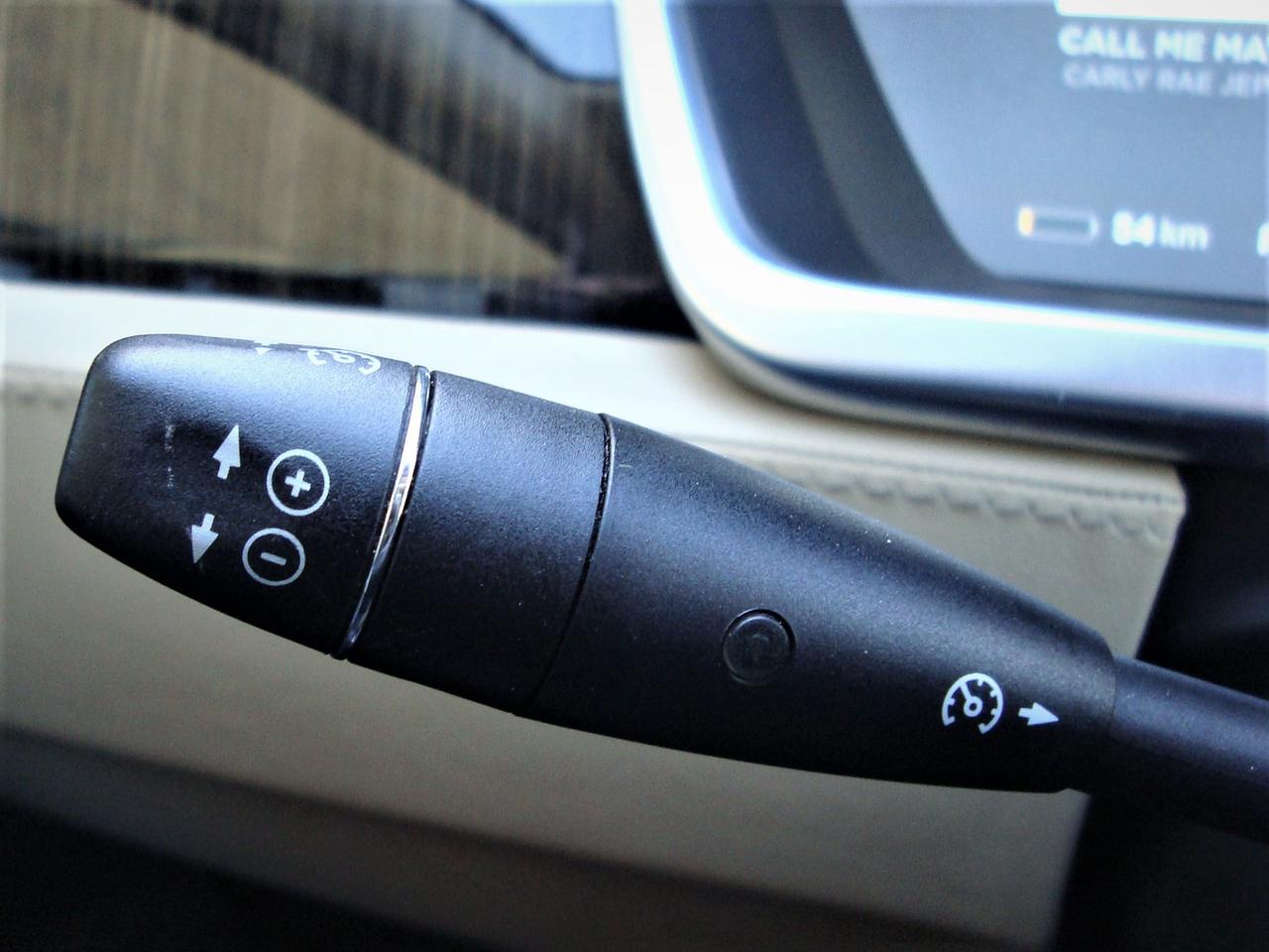 2013 Tesla Model S 85 RWD 5 PASSENGER Photo