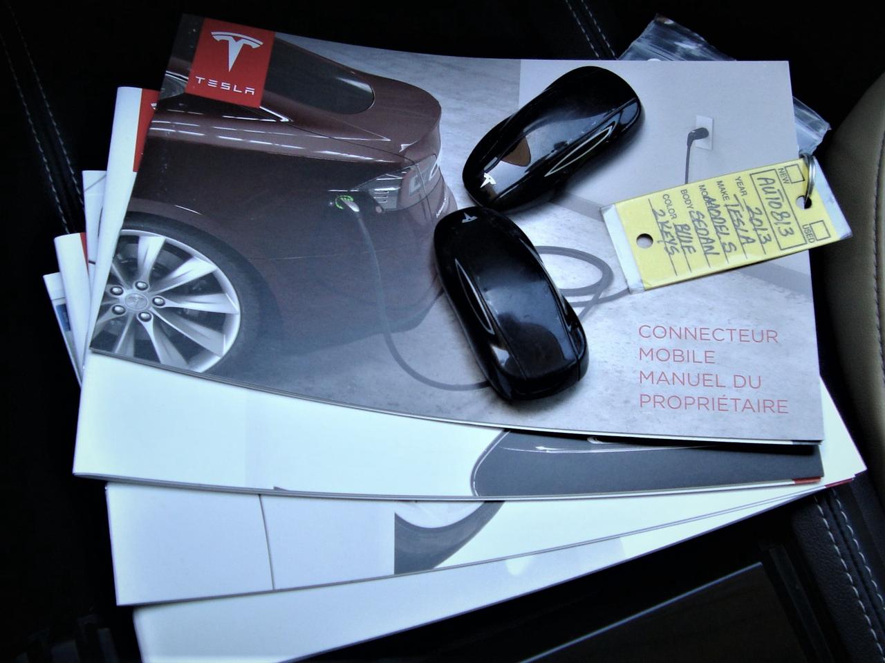 2013 Tesla Model S 85 RWD 5 PASSENGER Photo