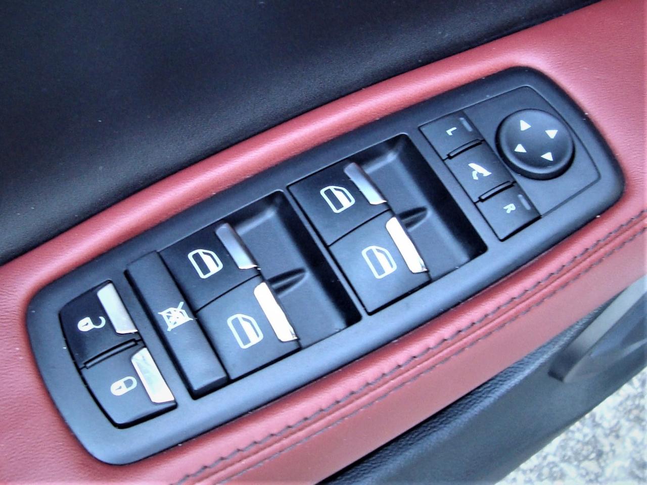 2016 Maserati Ghibli SQ4 BSA ACC NAVI CAMERA SUNROOF H/C SEATS H. STEERING Photo