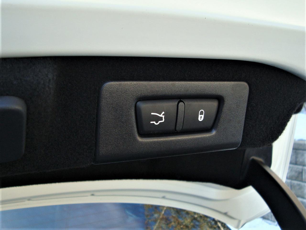 2016 Maserati Ghibli SQ4 BSA ACC NAVI CAMERA SUNROOF H/C SEATS H. STEERING Photo