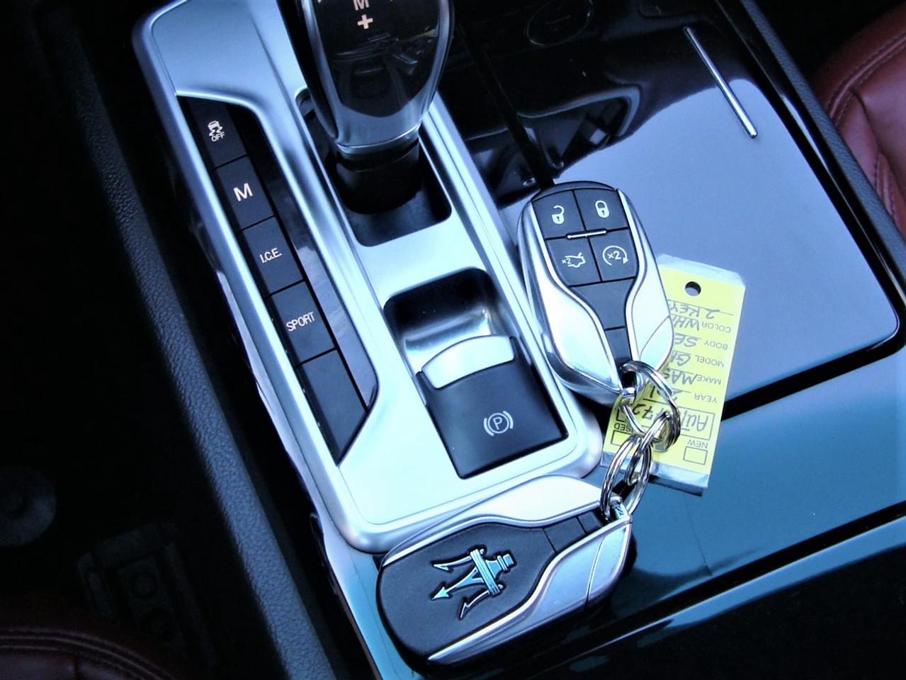 2016 Maserati Ghibli SQ4 AWD Photo