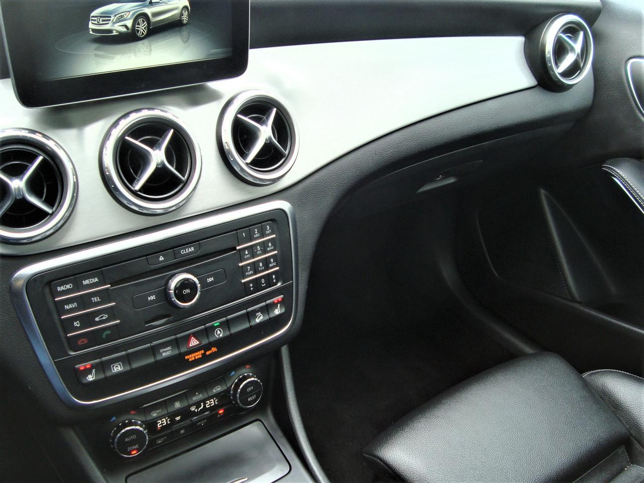 2017 Mercedes-Benz GLA250 4MATIC SPORT Photo