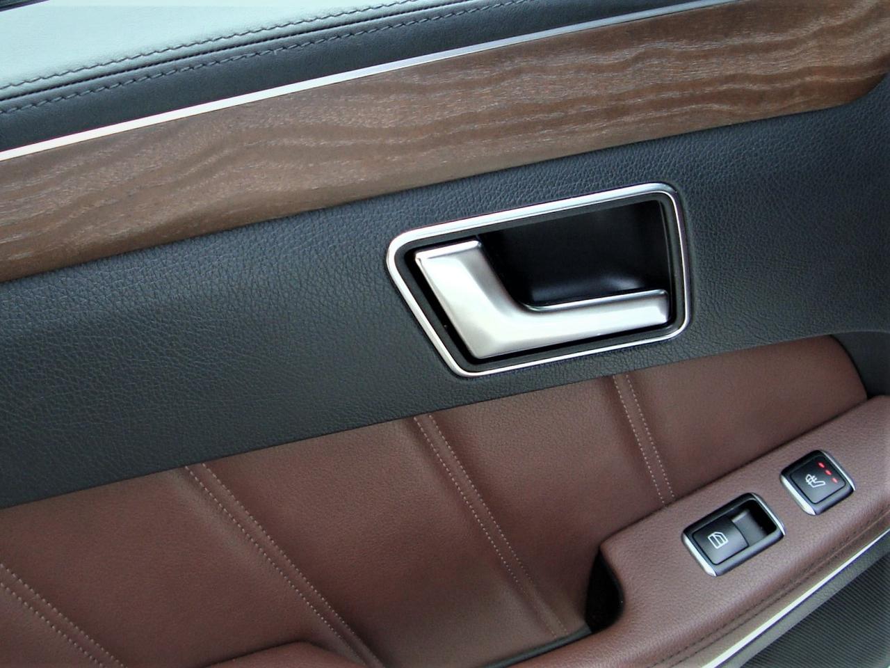 2014 Mercedes-Benz E350 4MATIC PREMIUM | ONLY 77K | 1 OWNER | CARFAX CLEAN Photo