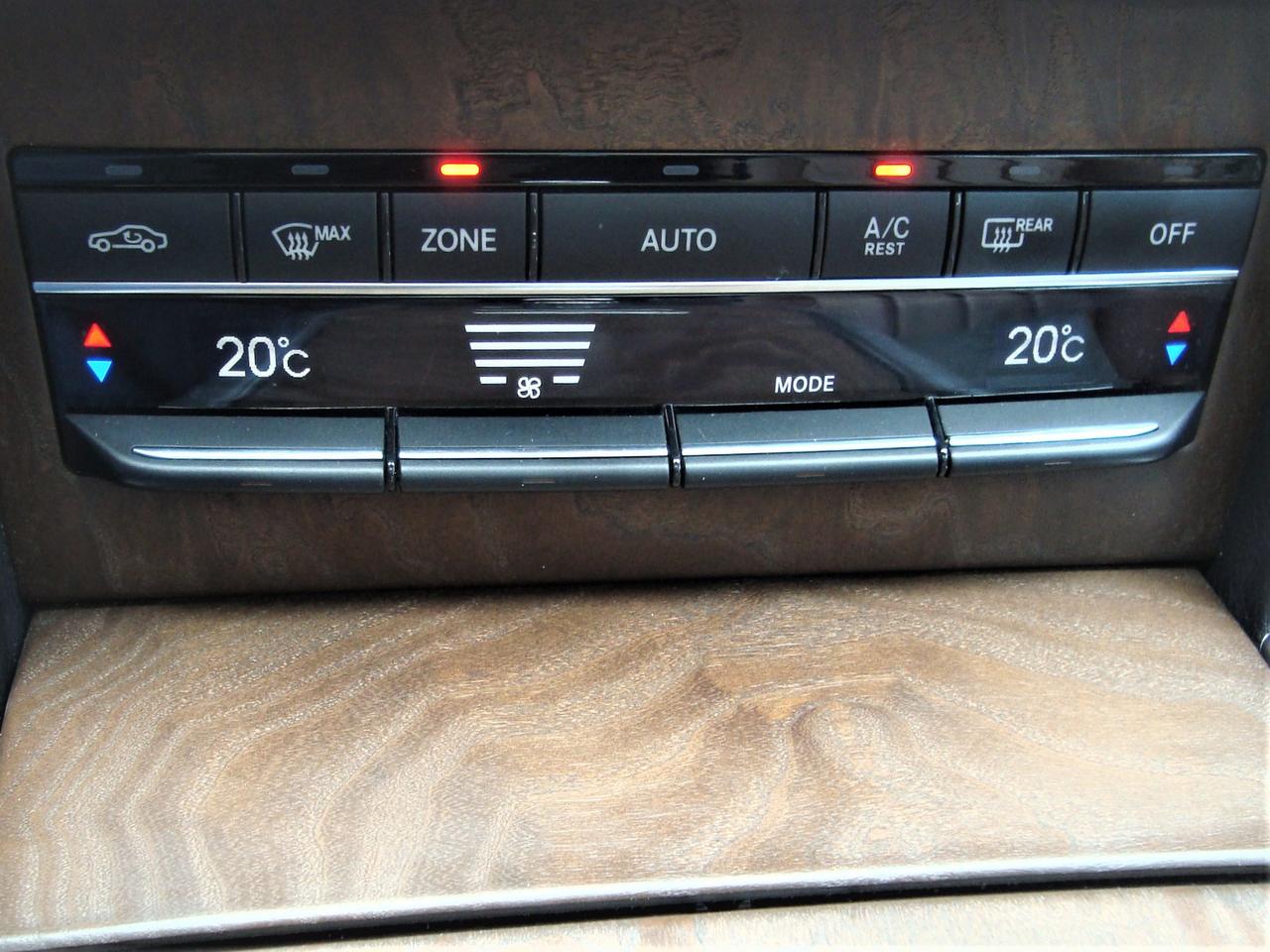 2014 Mercedes-Benz E350 4MATIC PREMIUM | ONLY 77K | 1 OWNER | CARFAX CLEAN Photo