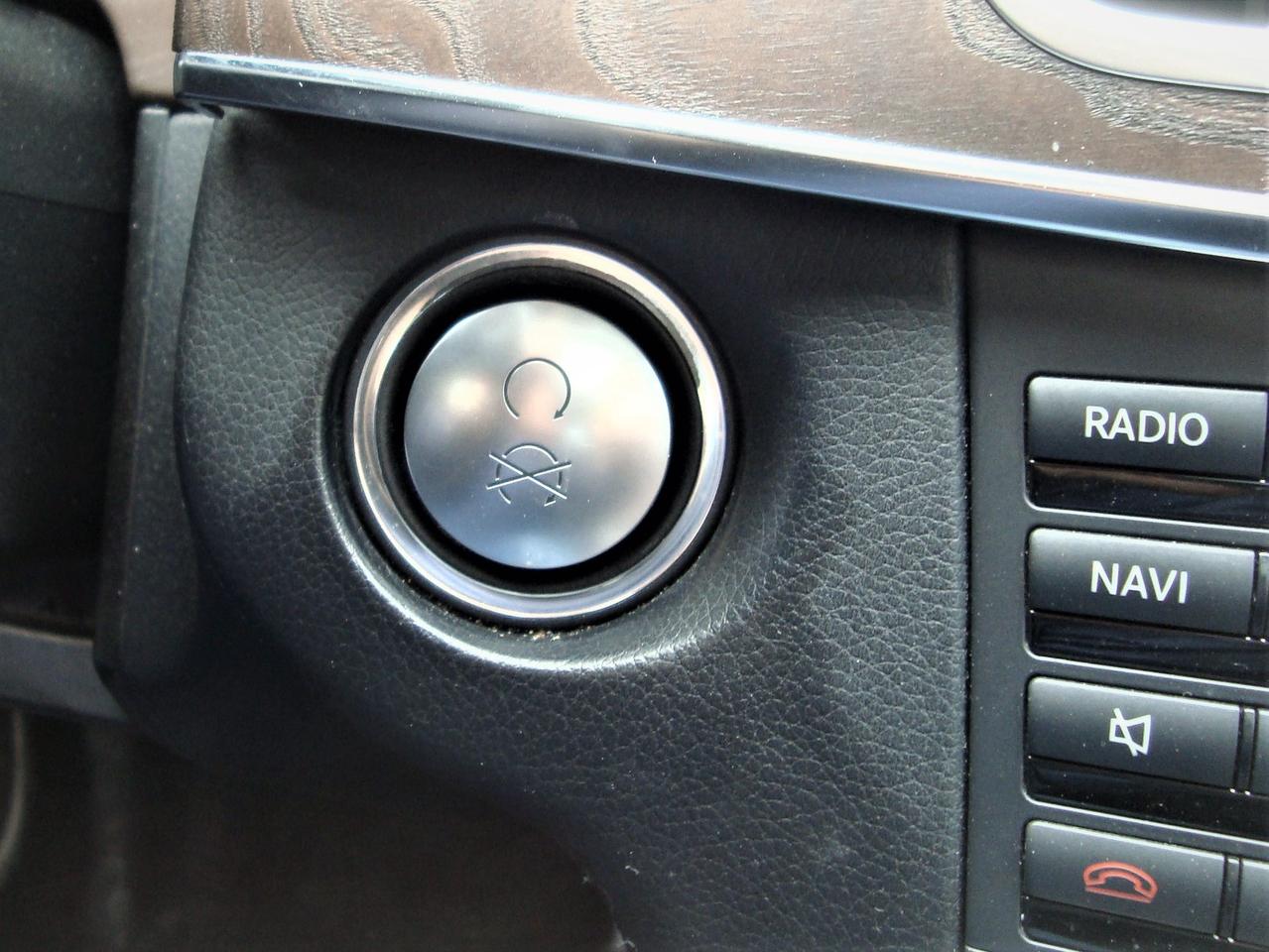 2014 Mercedes-Benz E350 4MATIC PREMIUM | ONLY 77K | 1 OWNER | CARFAX CLEAN Photo