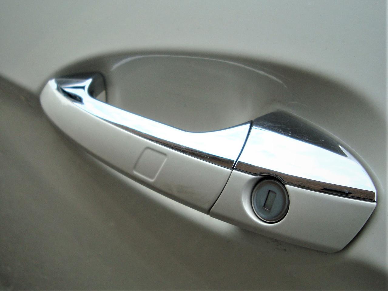 2014 Mercedes-Benz E350 4MATIC PREMIUM | ONLY 77K | 1 OWNER | CARFAX CLEAN Photo