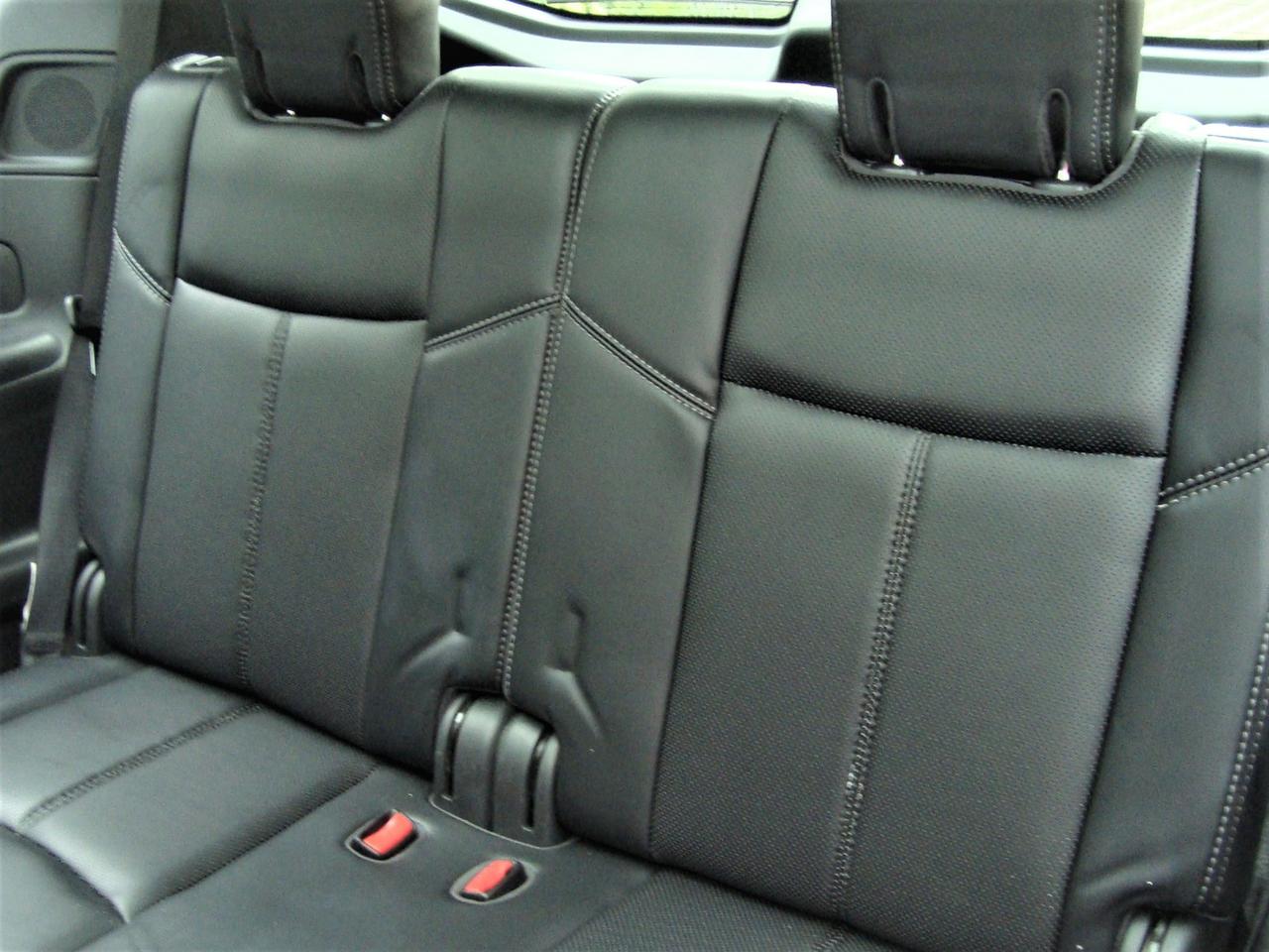 2017 Nissan Pathfinder Platinum 4WD Photo