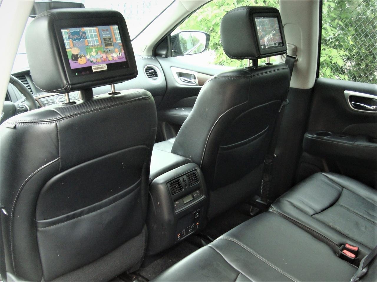 2017 Nissan Pathfinder Platinum 4WD Photo