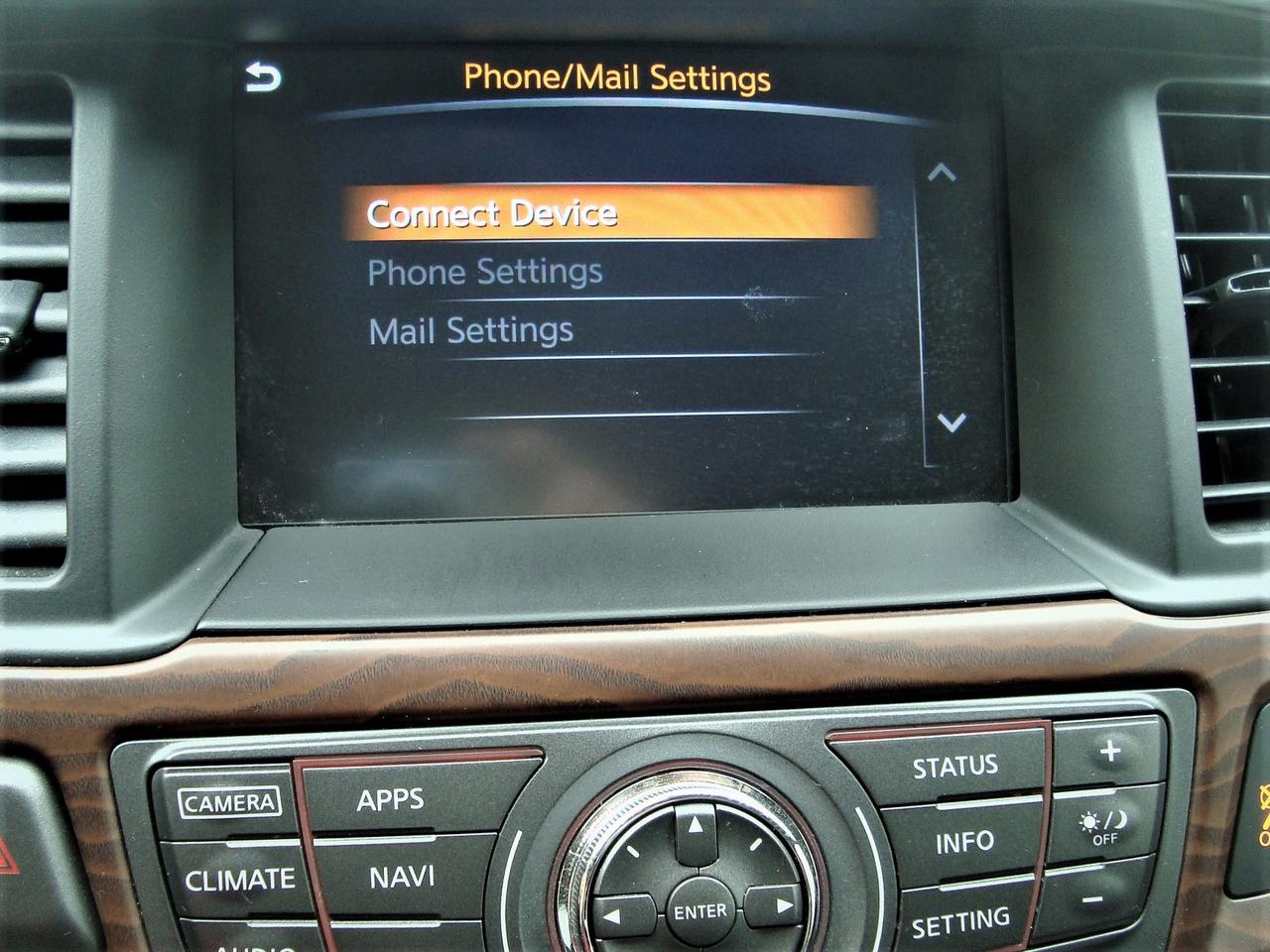 2017 Nissan Pathfinder Platinum 4WD Photo