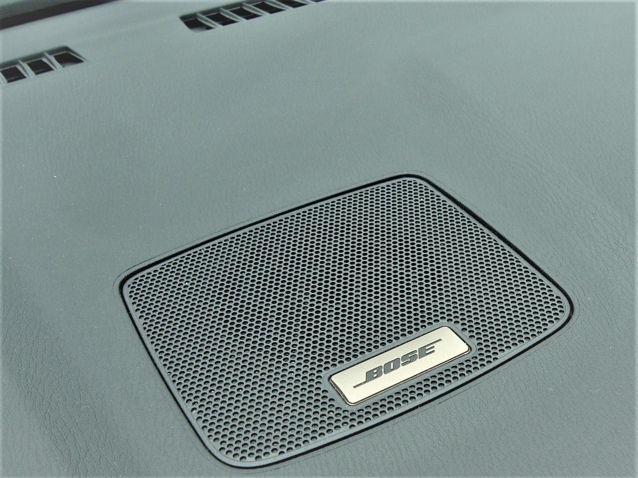 2017 Nissan Pathfinder Platinum 4WD Photo