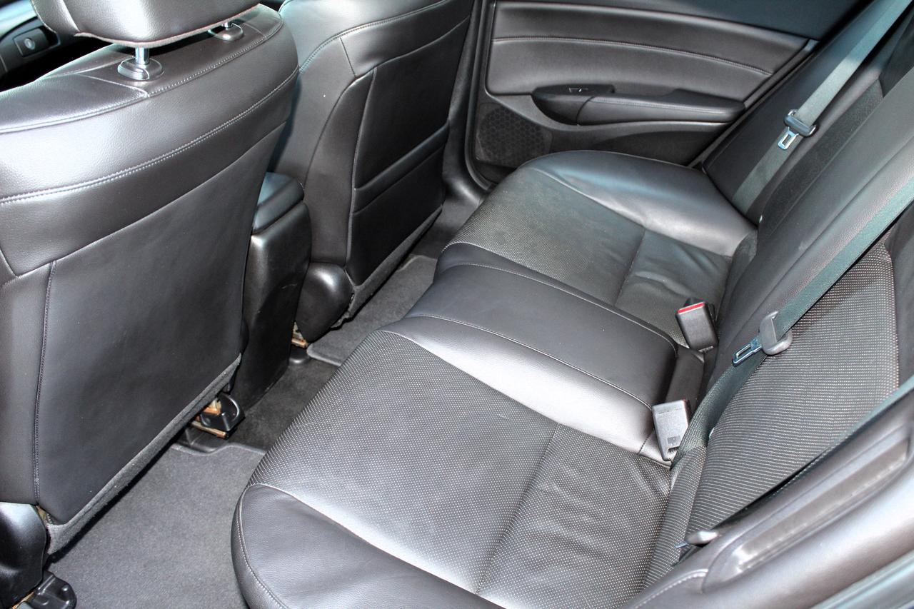 2013 Acura ILX Hybrid Photo