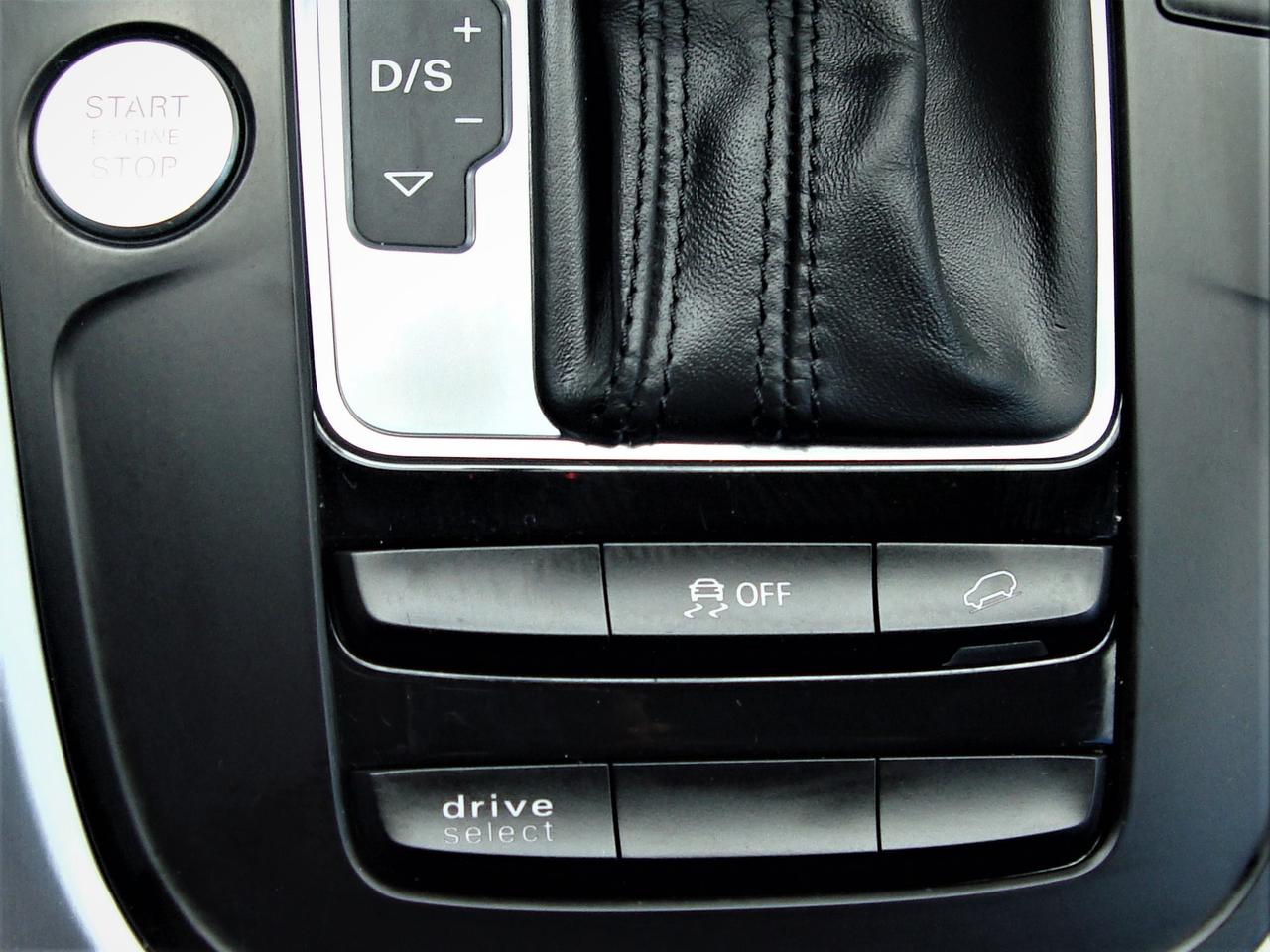 2016 Audi Q5 S-LINE TFSI QUATTRO TECHNIK Photo