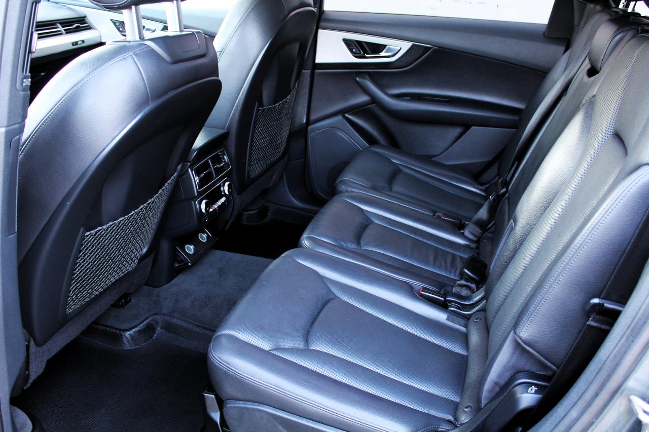 2017 Audi Q7 Progressiv S-Line Photo