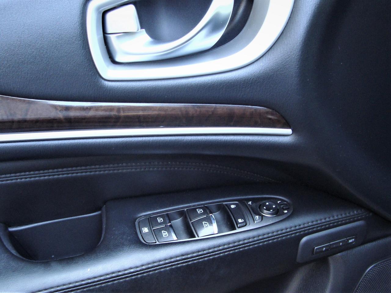 2015 Infiniti QX60 AWD PREMIUM TECH PKG. FULLY LOADED 1-OWNER Photo