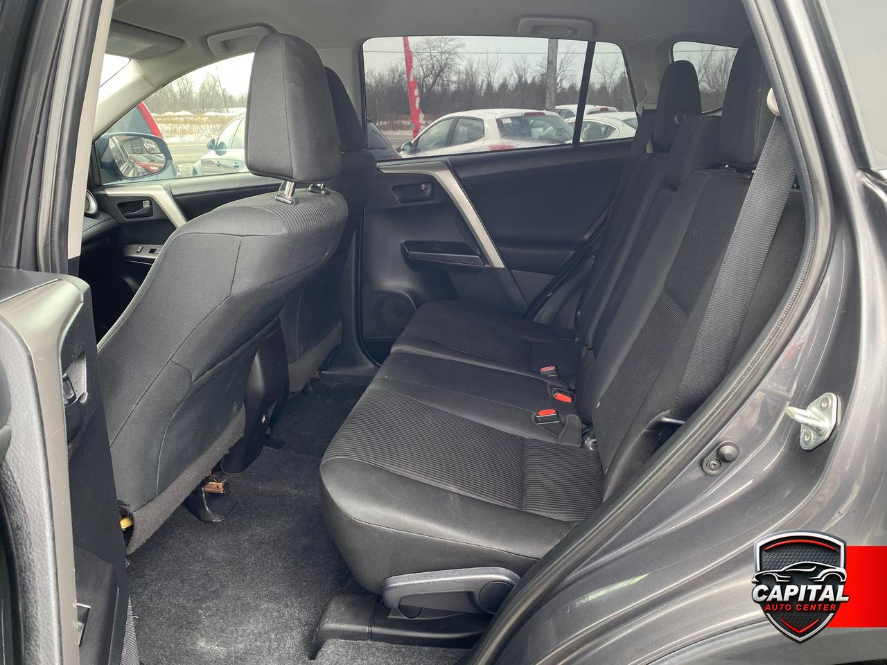 2018 Toyota RAV4 LE Photo