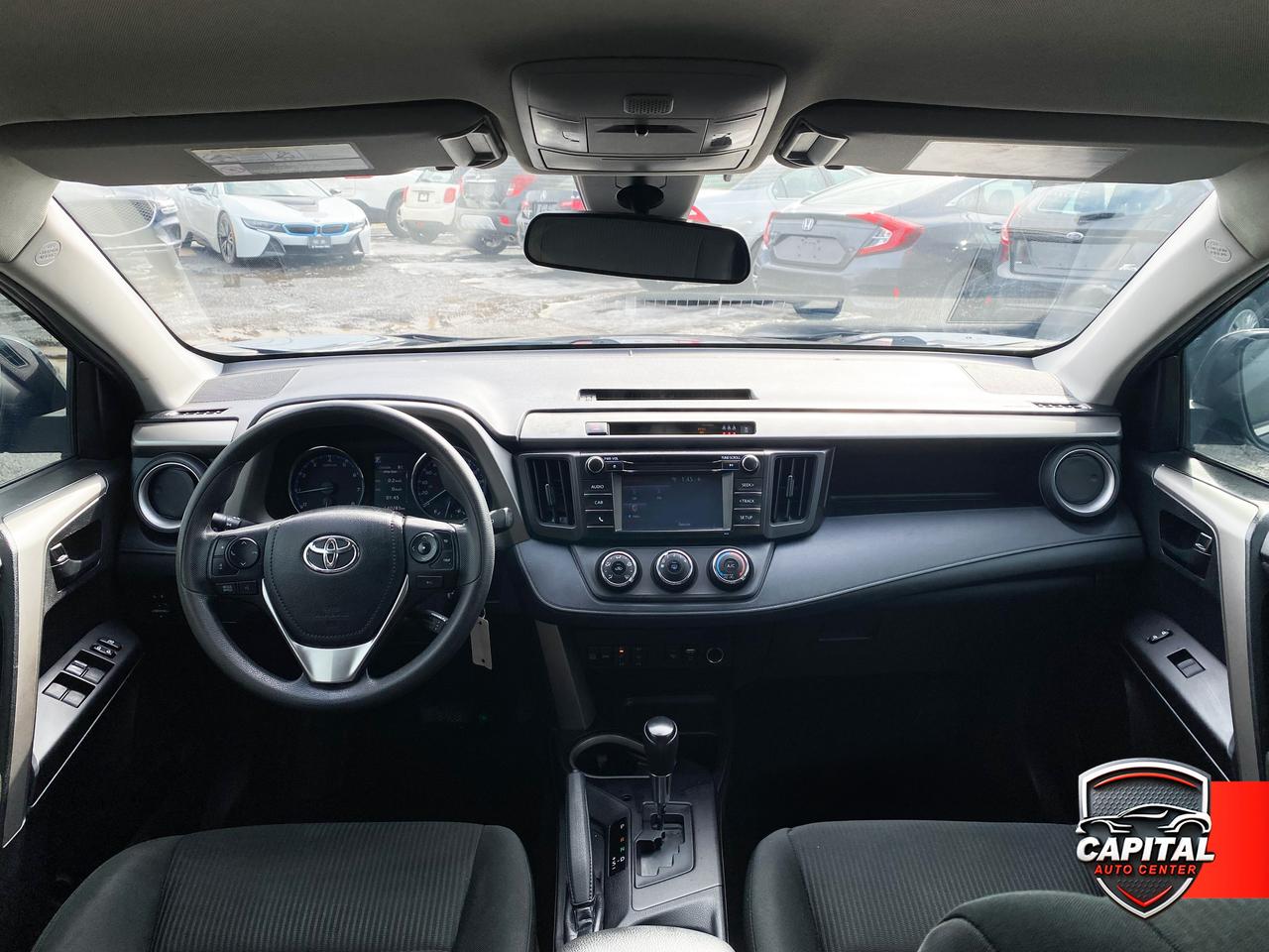 2018 Toyota RAV4 LE Photo