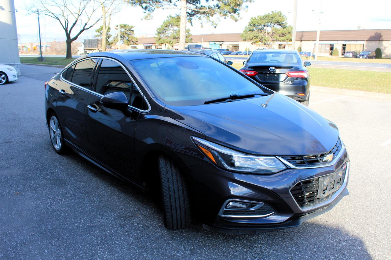 2017 Chevrolet Cruze Premier Photo