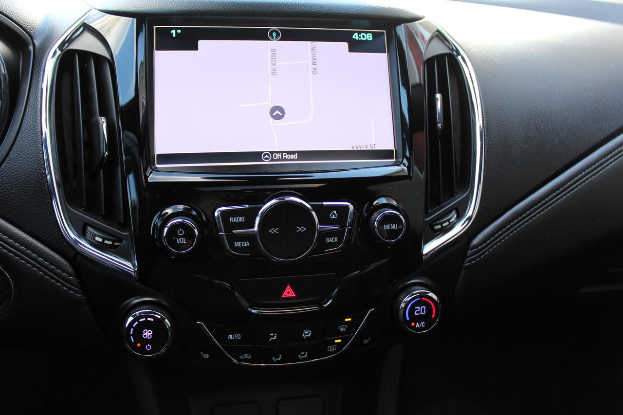 2017 Chevrolet Cruze Premier Photo