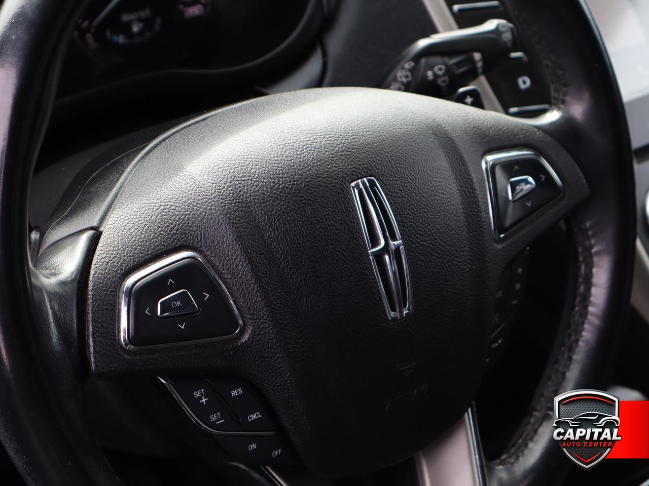 2018 Lincoln MKC Select Photo