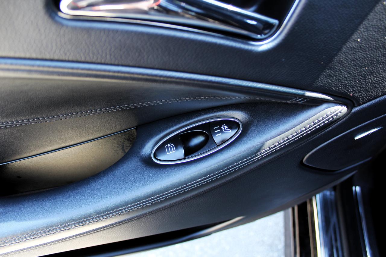 2009 Mercedes-Benz CLS-Class CLS63 AMG Photo