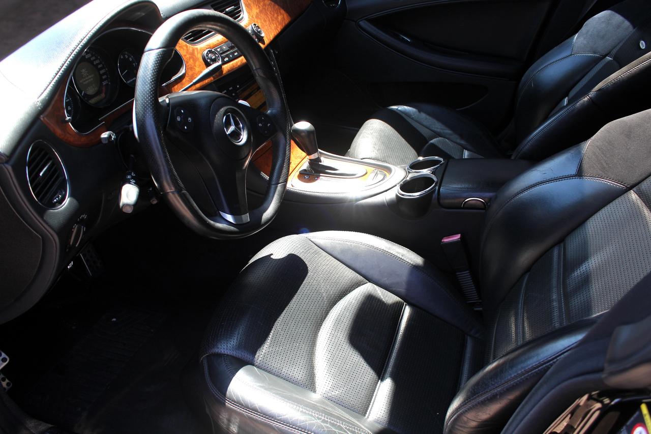 2009 Mercedes-Benz CLS-Class CLS63 AMG Photo