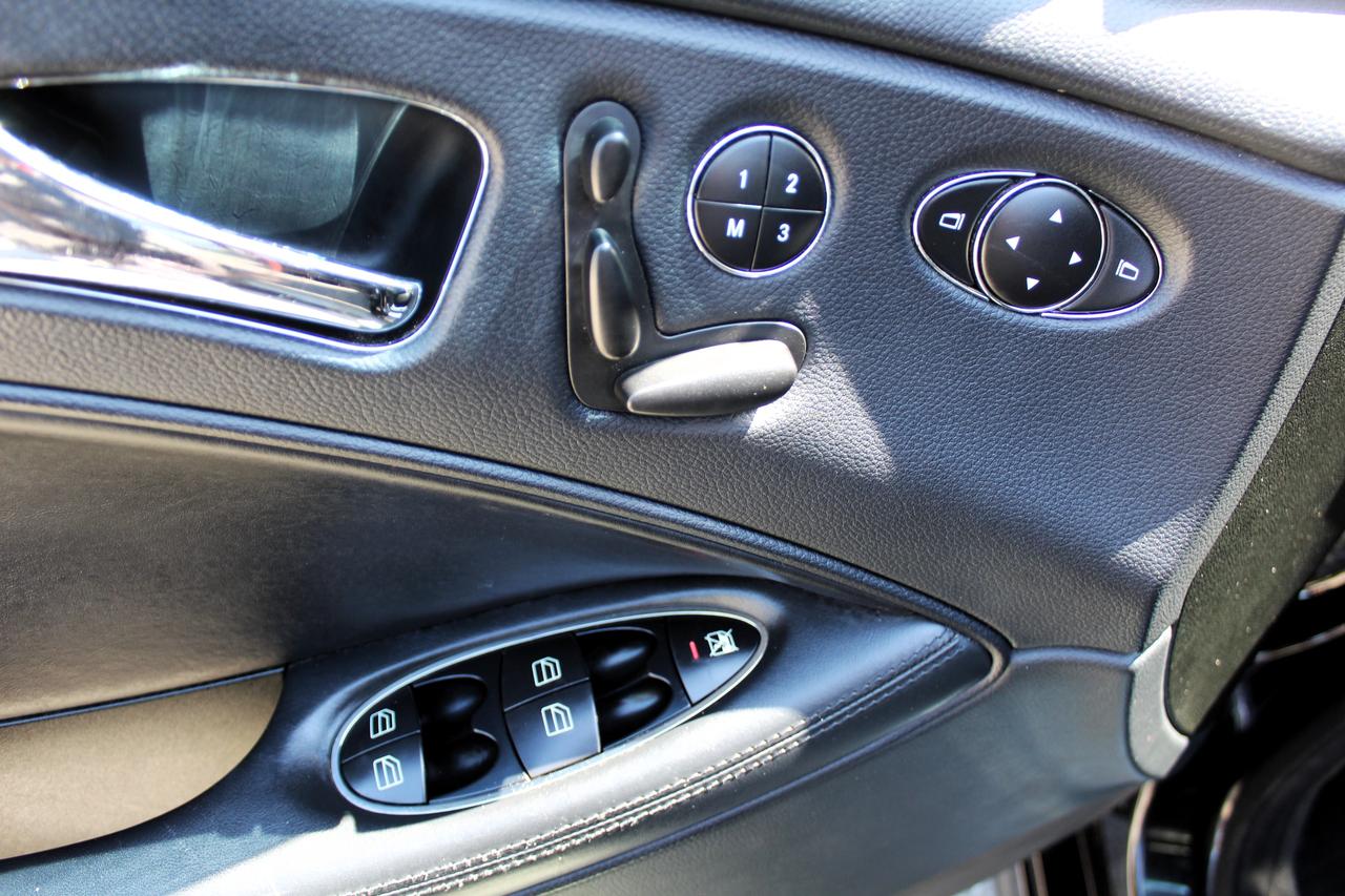 2009 Mercedes-Benz CLS-Class CLS63 AMG Photo