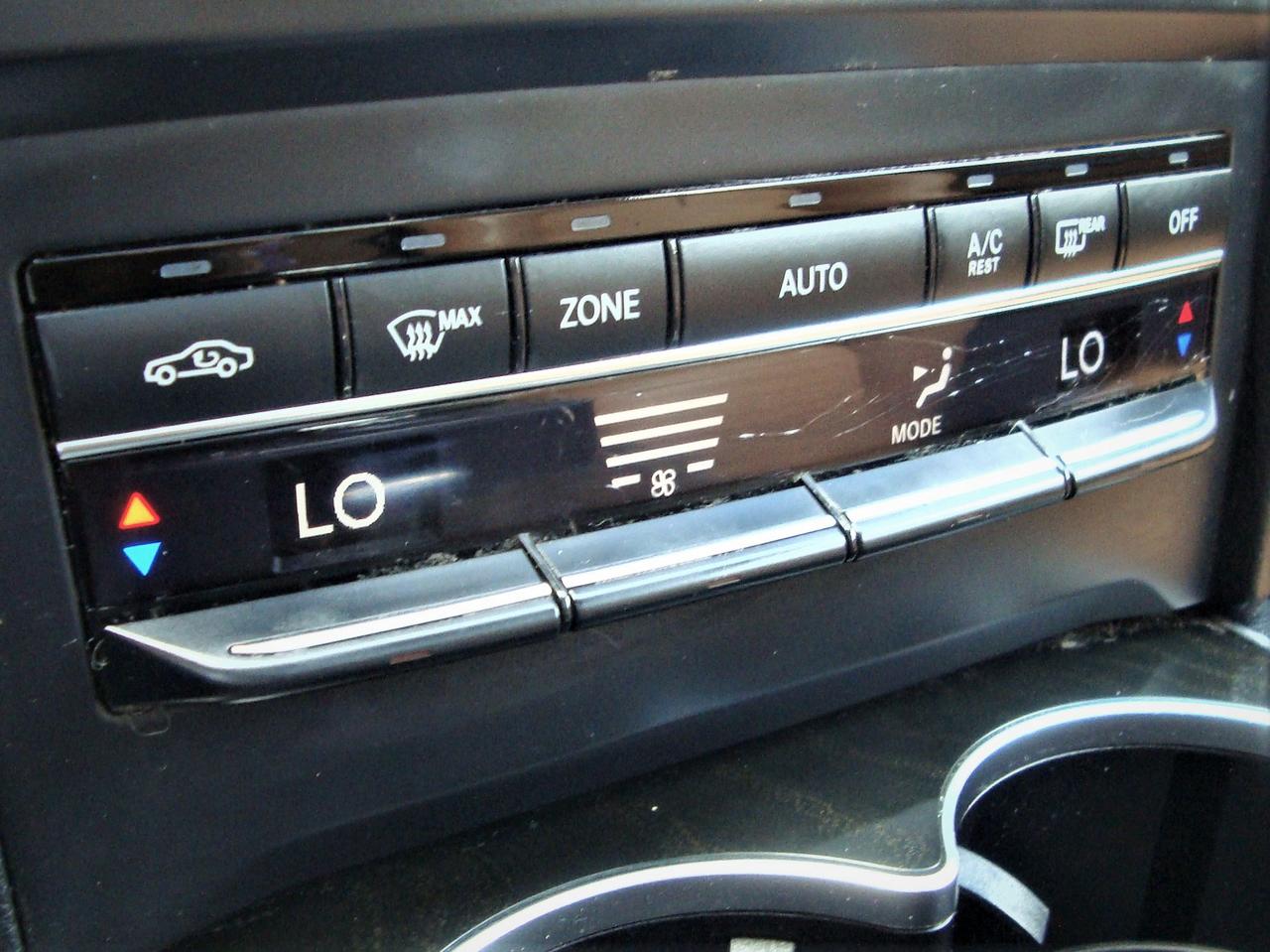 2014 Mercedes-Benz E350 4MATIC Coupe Photo