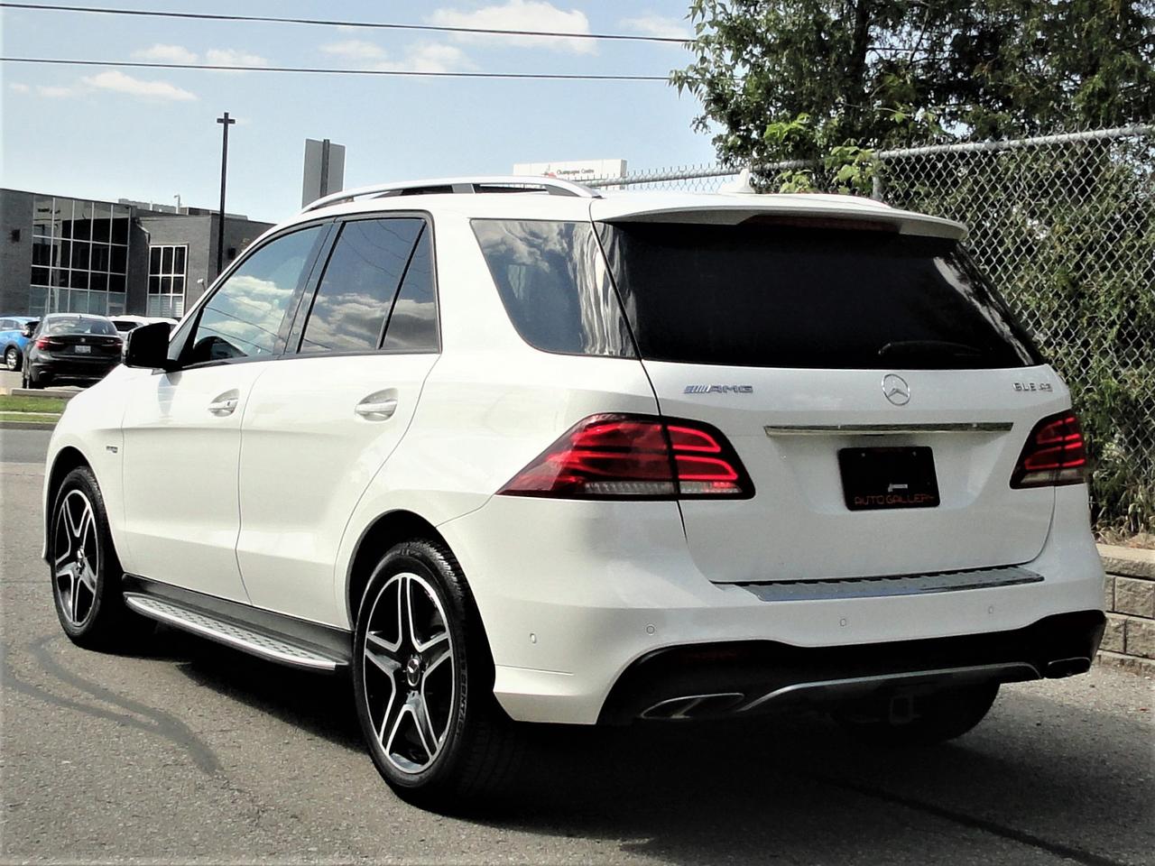 2018 Mercedes-Benz GLE 43 AMG 4MATIC | 1 OWNER | CARFAX CLEAN Photo