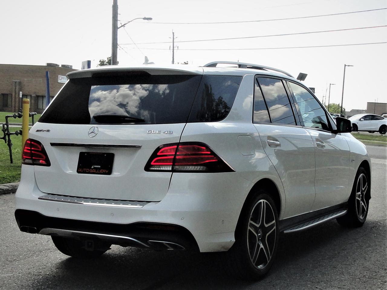2018 Mercedes-Benz GLE 43 AMG 4MATIC | 1 OWNER | CARFAX CLEAN Photo