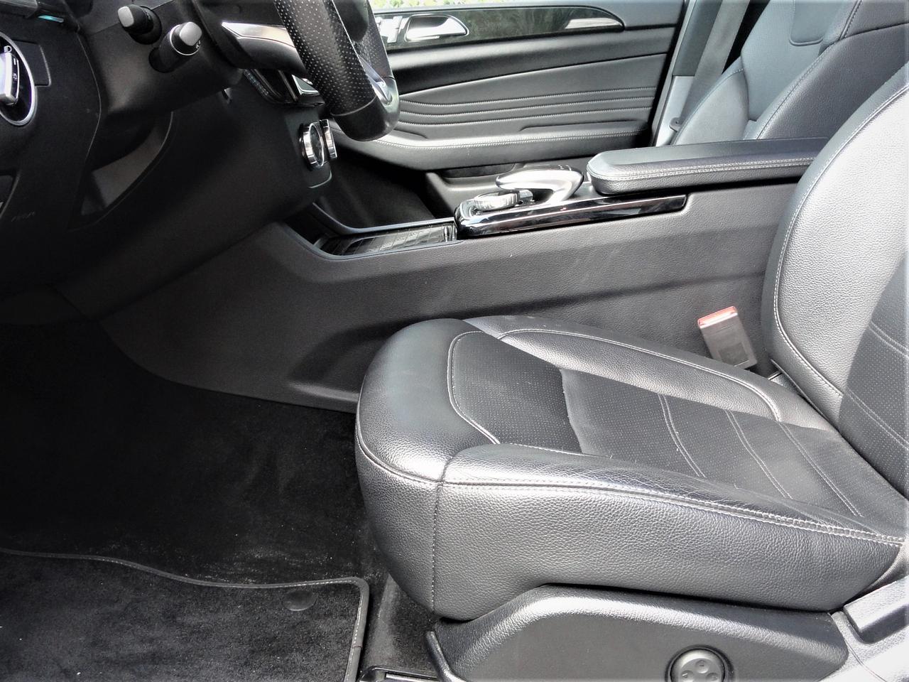 2018 Mercedes-Benz GLE 43 AMG 4MATIC | 1 OWNER | CARFAX CLEAN Photo