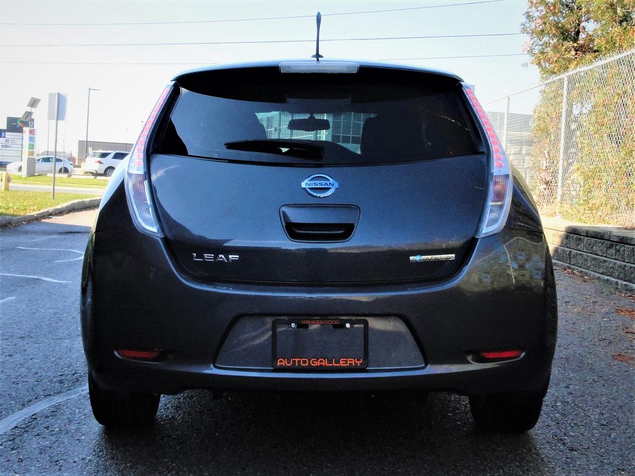 2013 Nissan Leaf SV ZERO EMISSION NAVI H. SEATS B.T. Photo