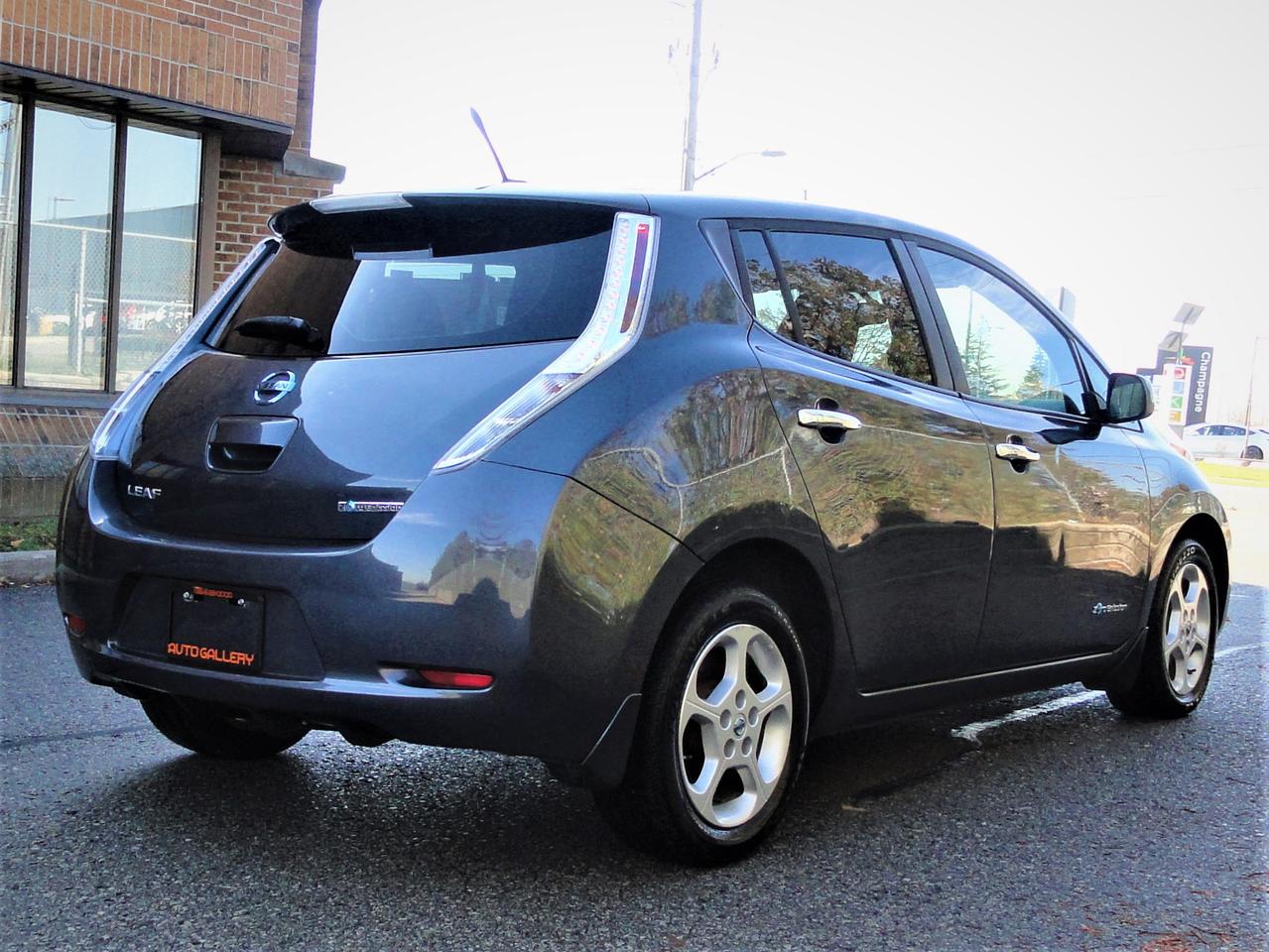 2013 Nissan Leaf SV ZERO EMISSION NAVI H. SEATS B.T. Photo