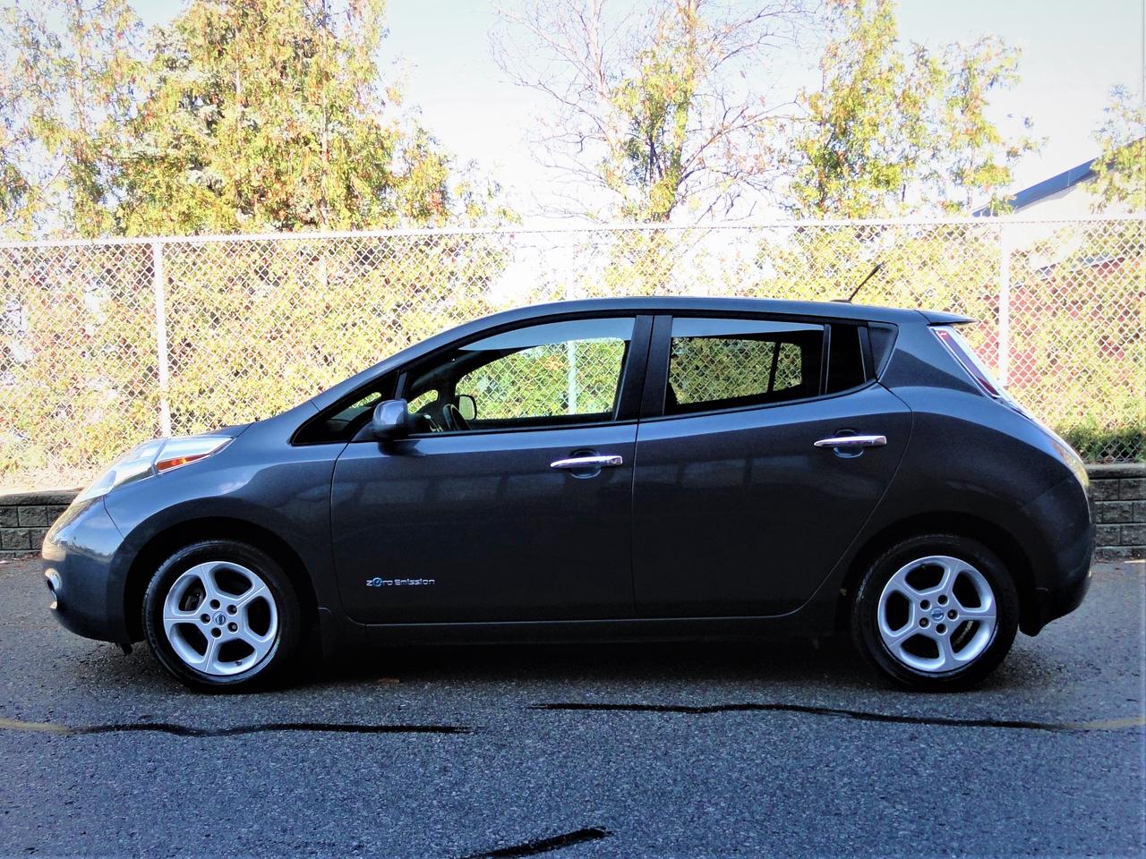 2013 Nissan Leaf SV ZERO EMISSION NAVI H. SEATS B.T. Photo