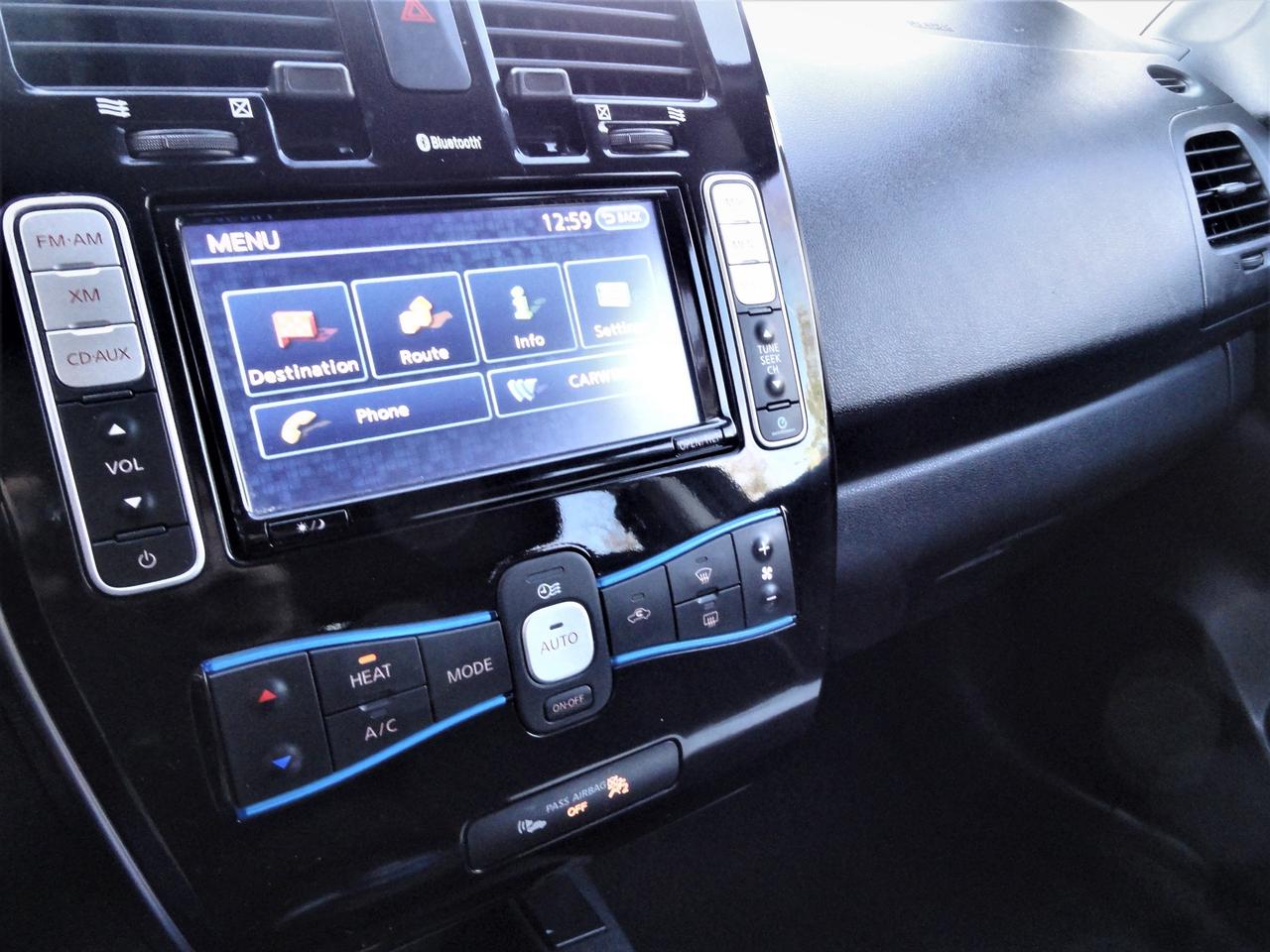2013 Nissan Leaf SV ZERO EMISSION NAVI H. SEATS B.T. Photo