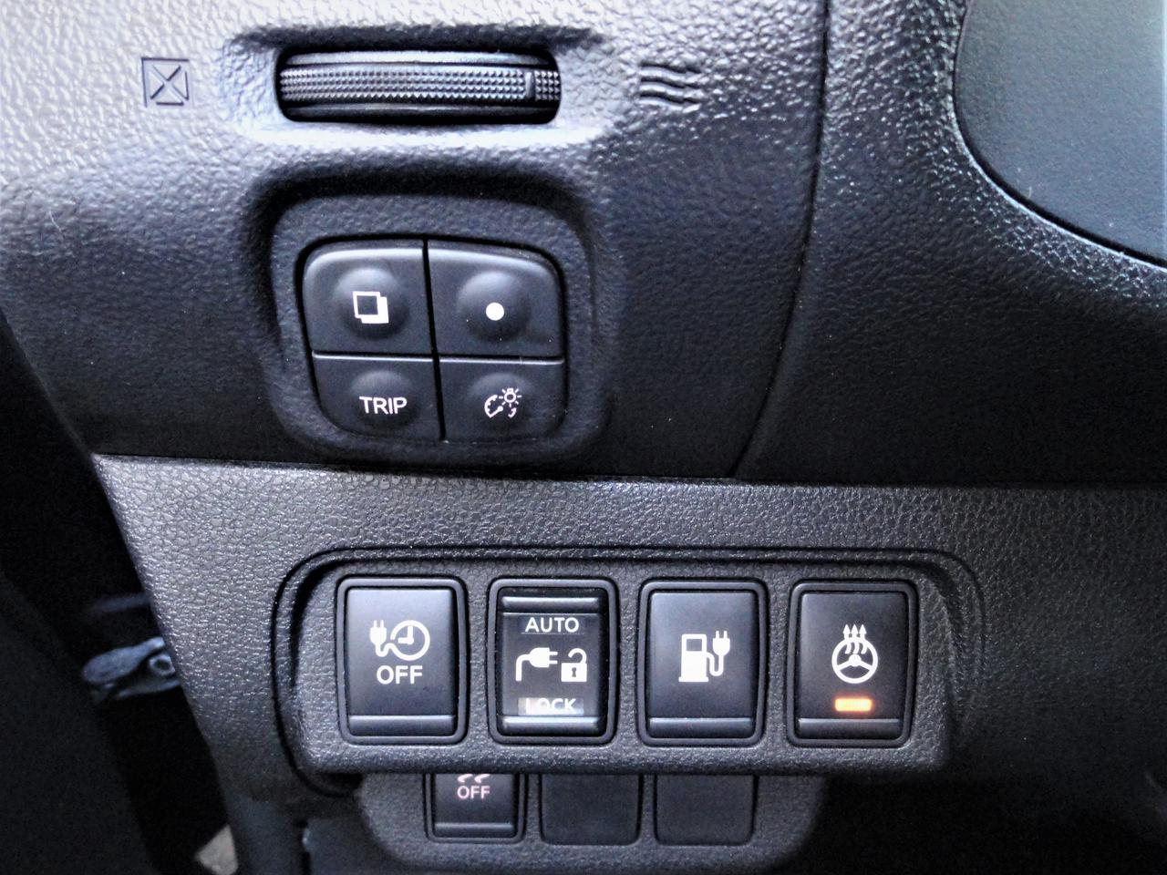 2013 Nissan Leaf SV ZERO EMISSION NAVI H. SEATS B.T. Photo