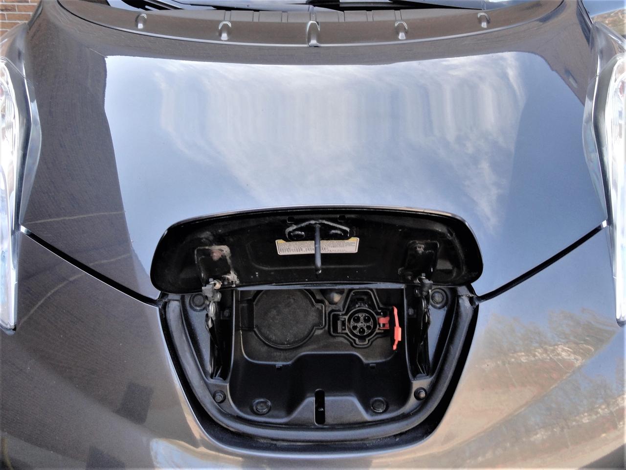 2013 Nissan Leaf SV ZERO EMISSION NAVI H. SEATS B.T. Photo