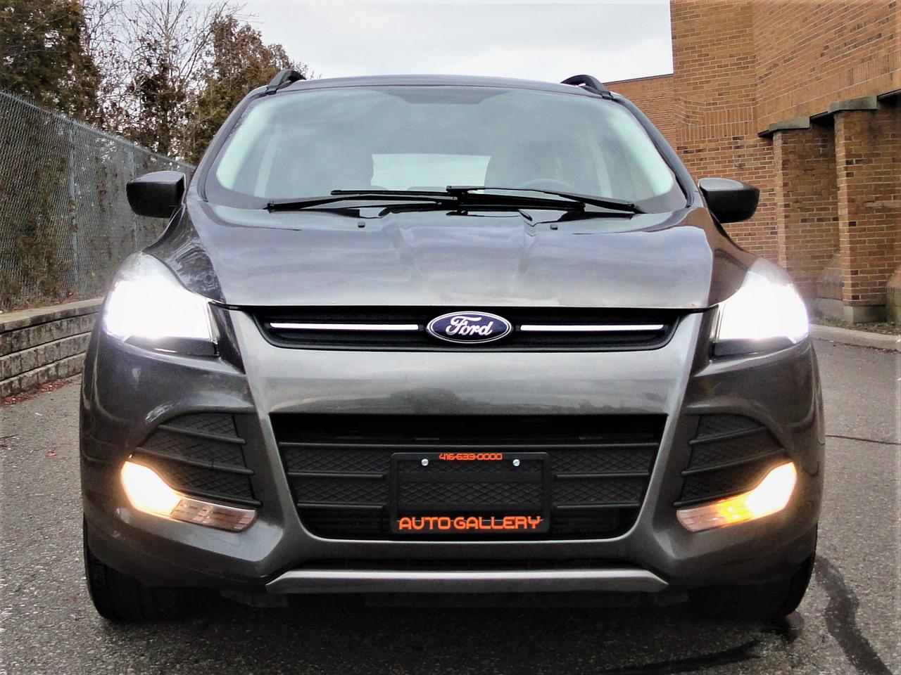 2015 Ford Escape SE 4WD, NAVI, LEATHER, SUNROOF Photo5