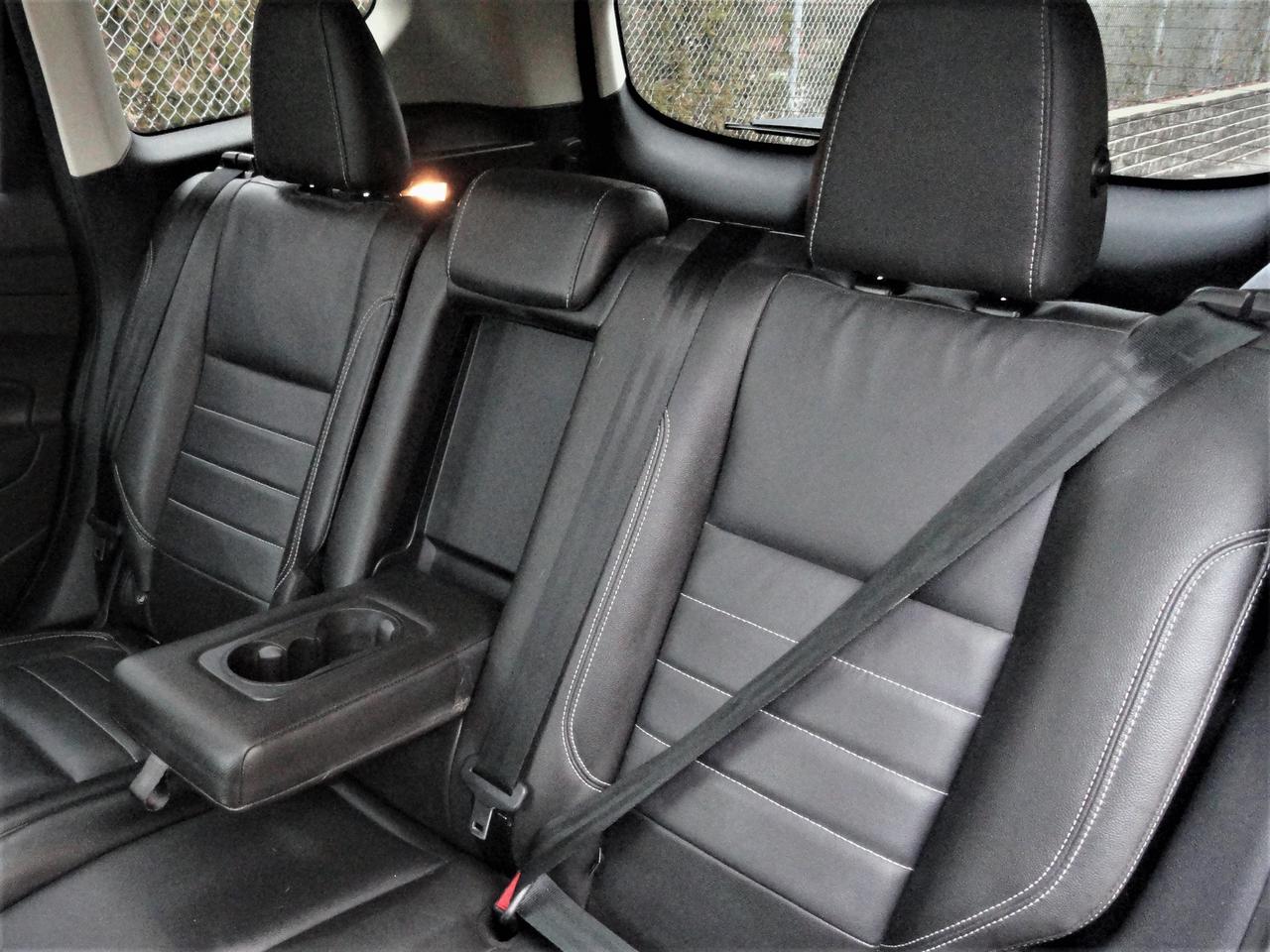 2015 Ford Escape SE 4WD, NAVI, LEATHER, SUNROOF Photo