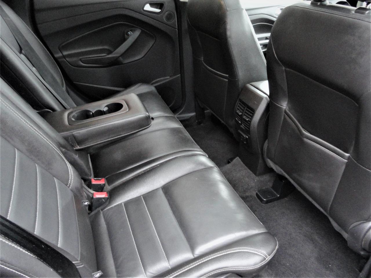 2015 Ford Escape SE 4WD, NAVI, LEATHER, SUNROOF Photo