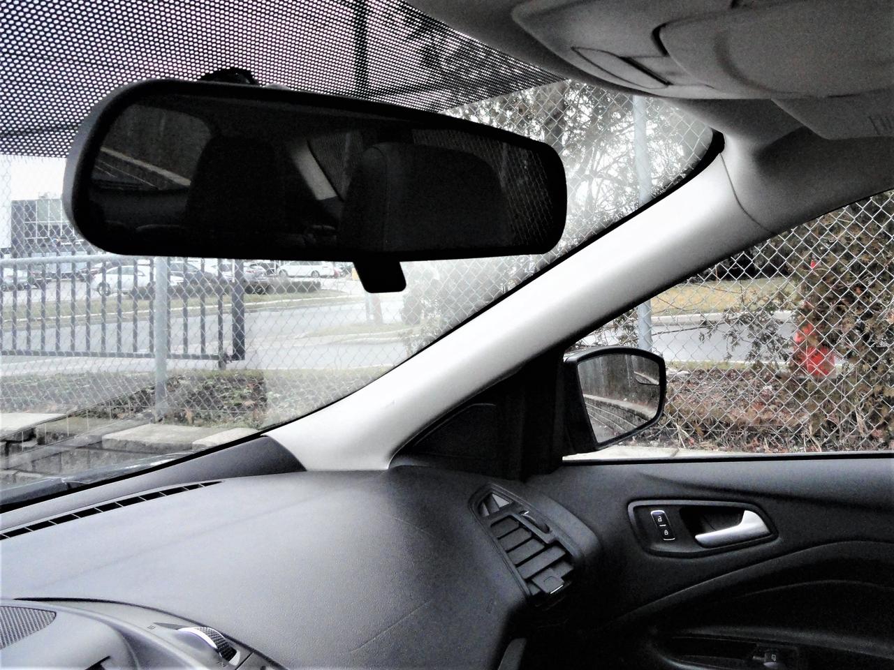 2015 Ford Escape SE 4WD, NAVI, LEATHER, SUNROOF Photo