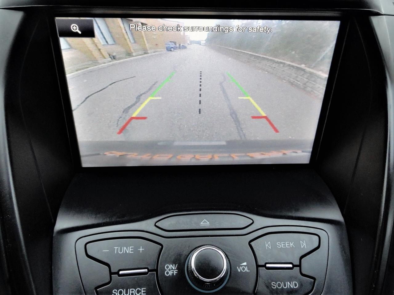 2015 Ford Escape SE 4WD, NAVI, LEATHER, SUNROOF Photo