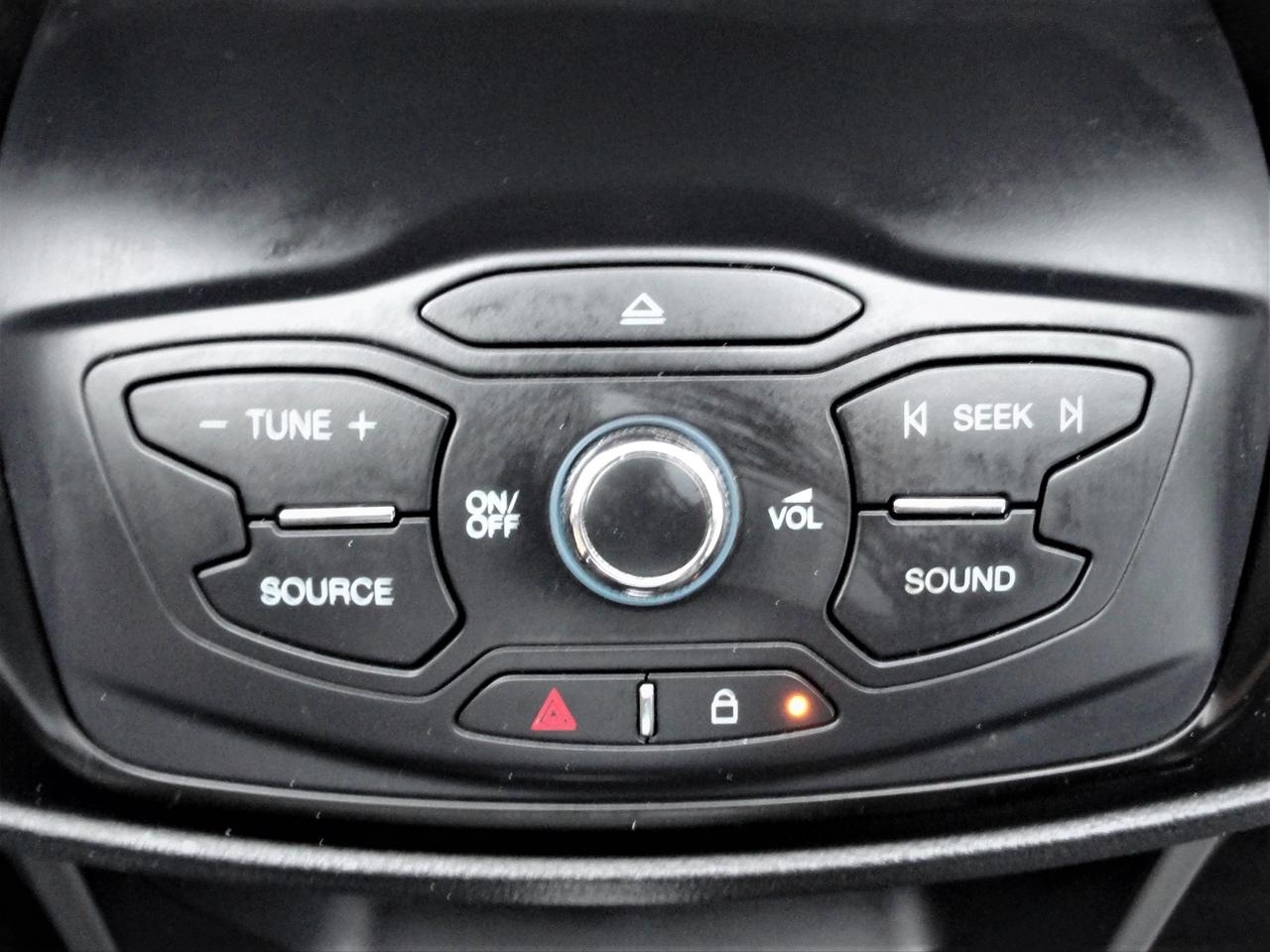 2015 Ford Escape SE 4WD, NAVI, LEATHER, SUNROOF Photo