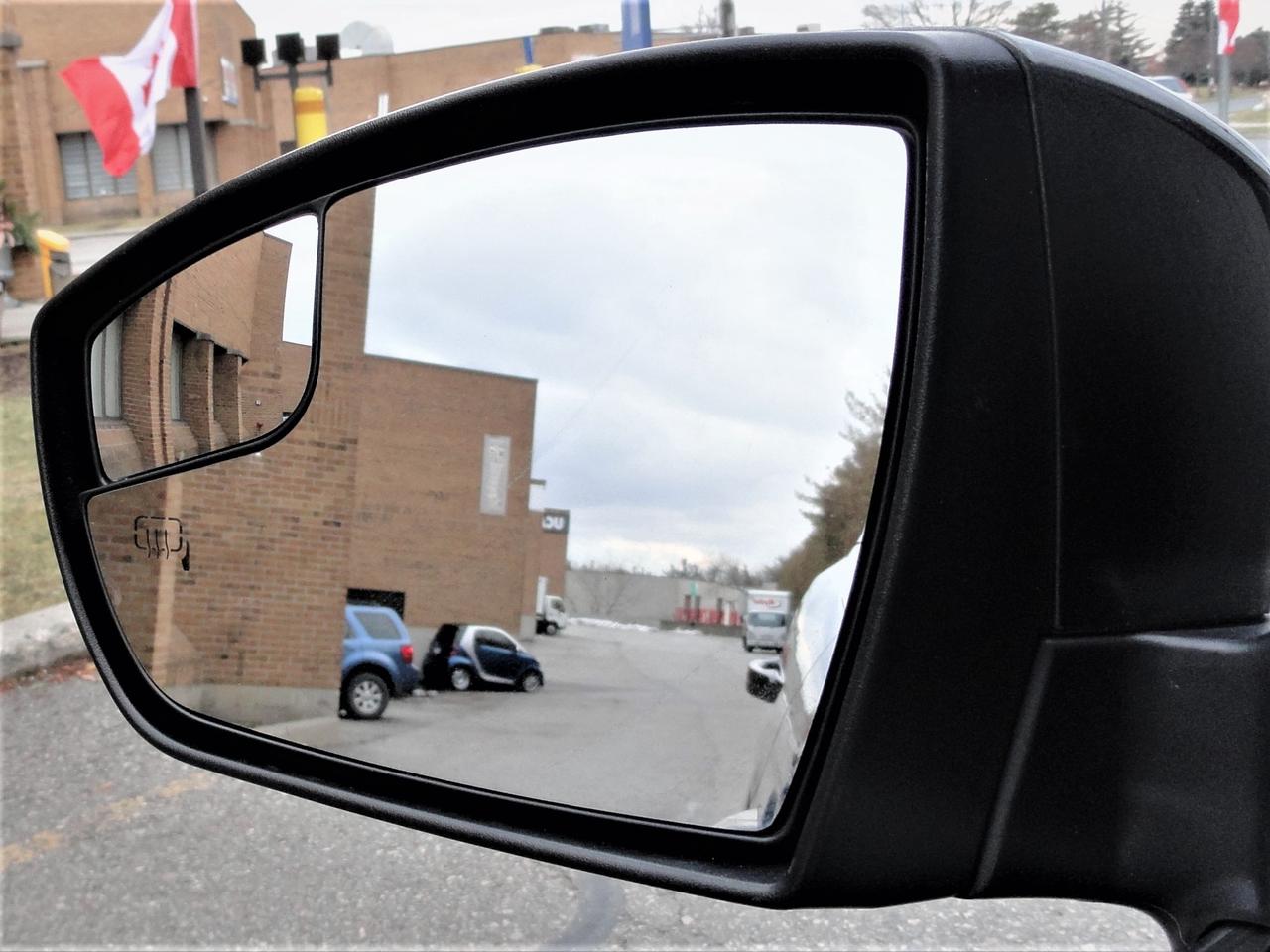 2015 Ford Escape SE 4WD, NAVI, LEATHER, SUNROOF Photo